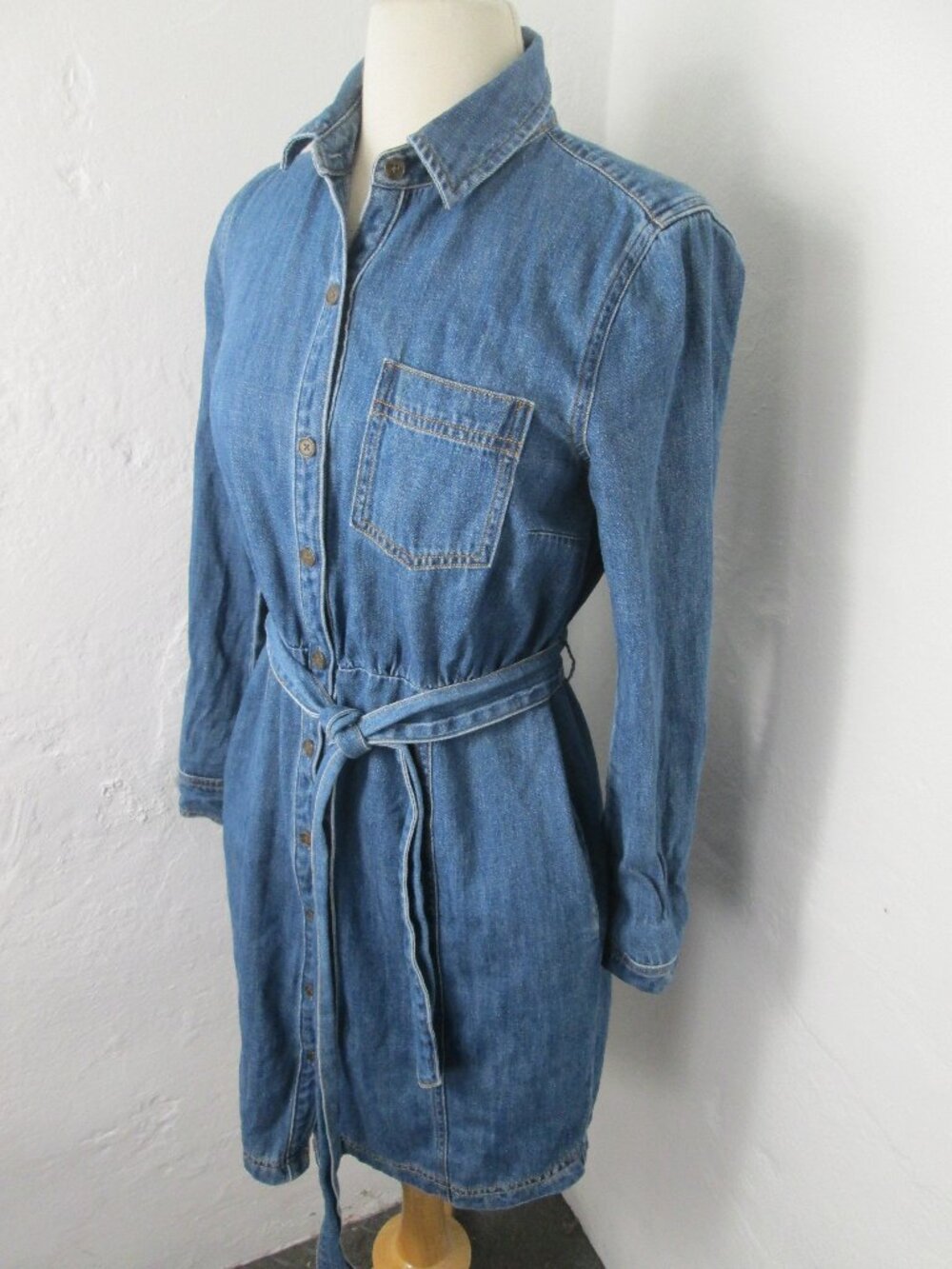 Untuckit Denim Lea Shirt Dress Women’s Size 2 Button Down Belted Western Chic